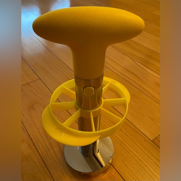 Stainless Steel Fruit Pineapple Peeler Corer Slicer Cutter - Picture 6 of 6